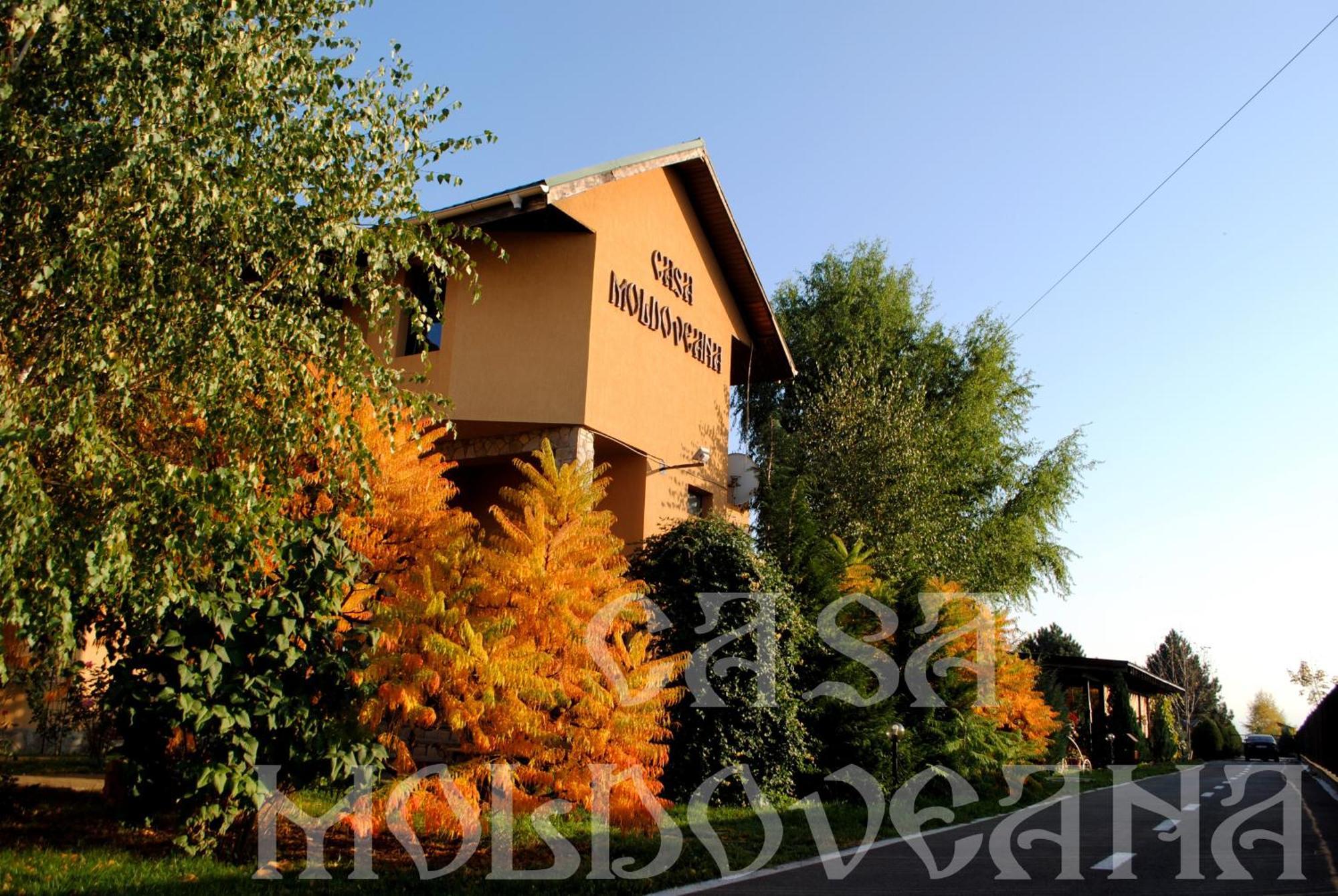 Pensiunea Casa Moldoveana Piatra Neamţ Exterior foto