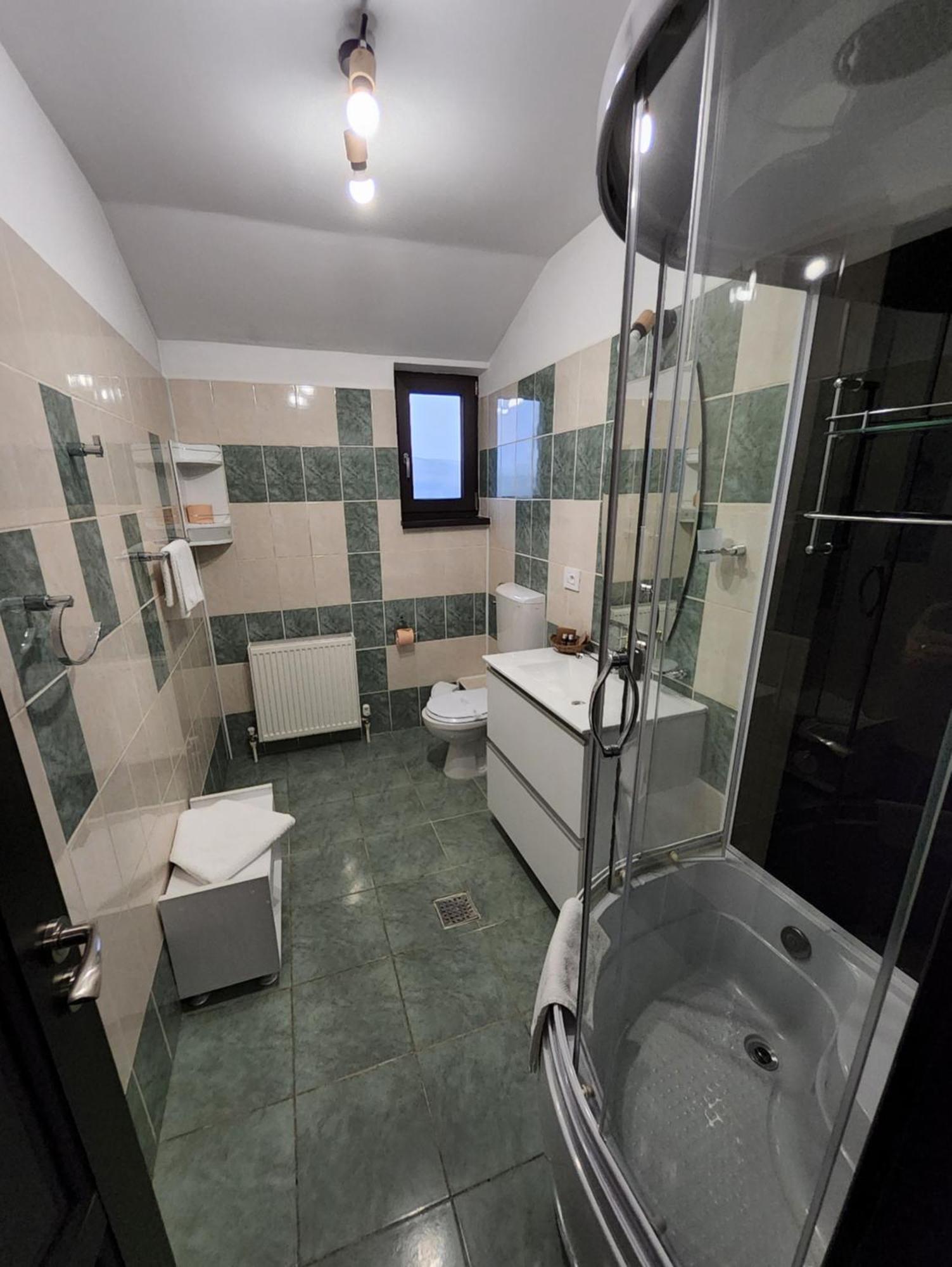 Pensiunea Casa Moldoveana Piatra Neamţ Exterior foto