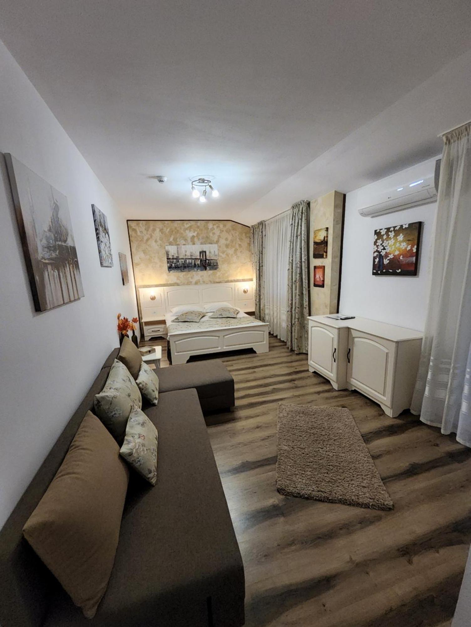 Pensiunea Casa Moldoveana Piatra Neamţ Exterior foto