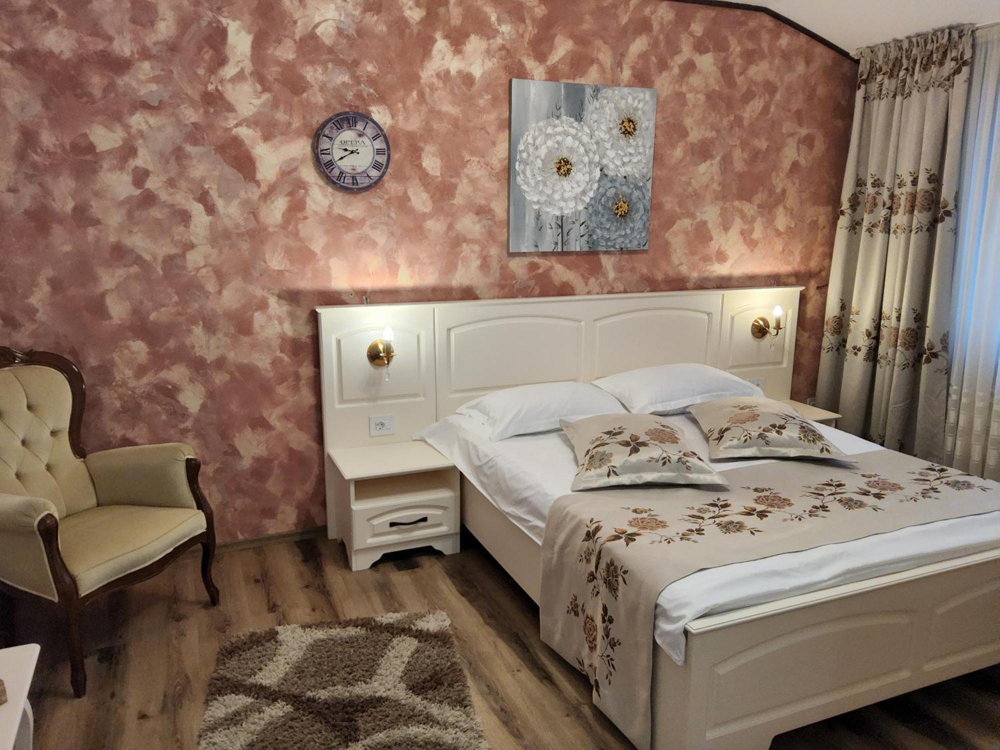 Pensiunea Casa Moldoveana Piatra Neamţ Exterior foto
